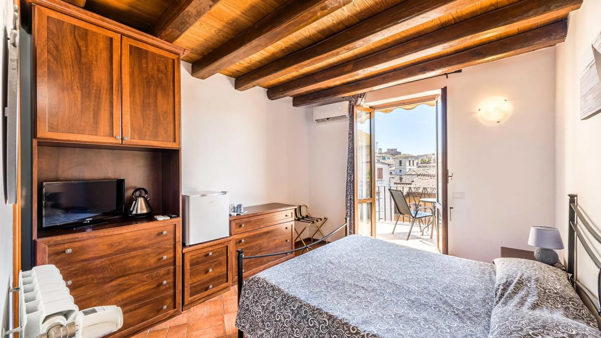 BB Il Re Alla Reginella Guest House Roma