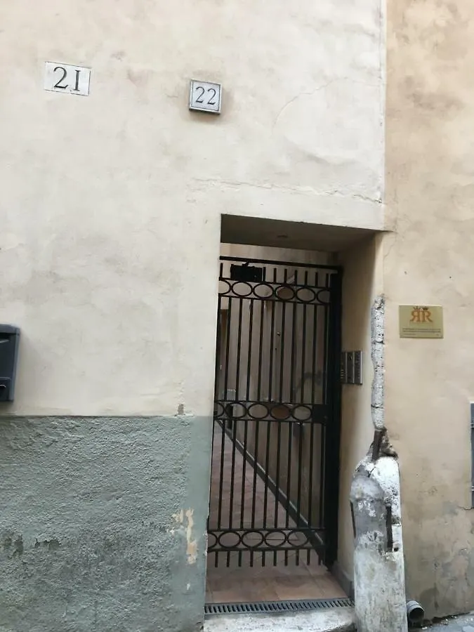 BB Il Re Alla Reginella Guest House Roma Italia